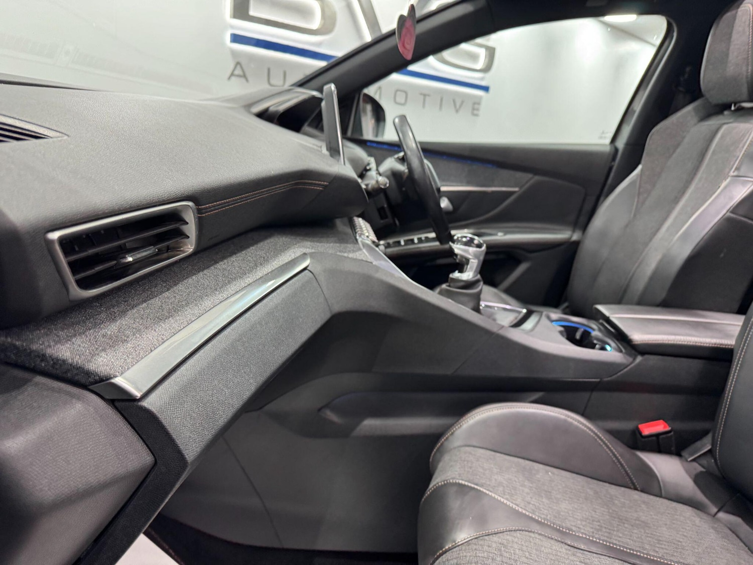 Used Peugeot 3008 2018 for sale - 77254862: Photo 46