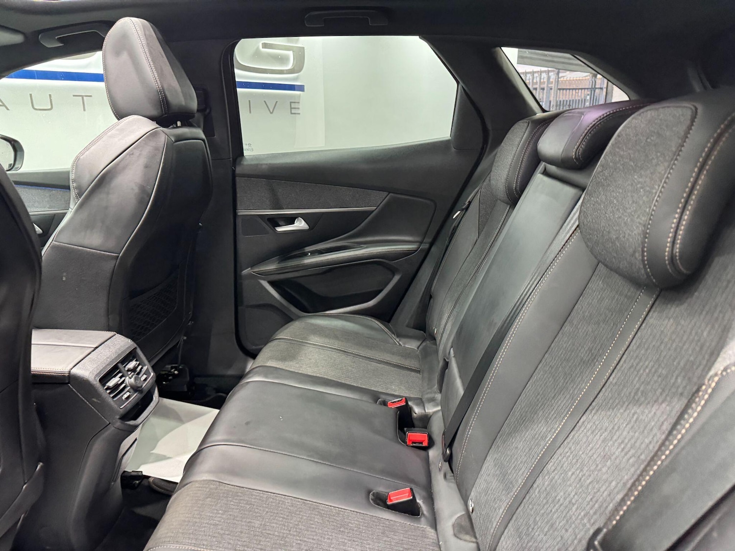 Used Peugeot 3008 2018 for sale - 77254862: Photo 51