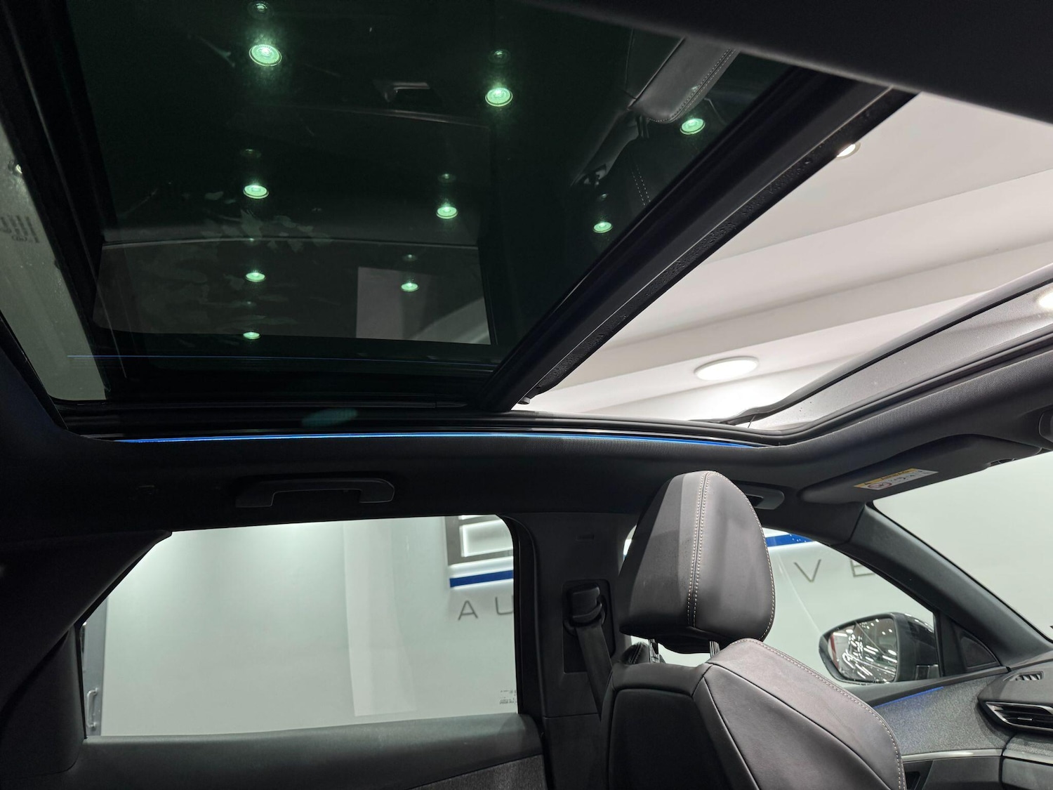 Used Peugeot 3008 2018 for sale - 77254862: Photo 55