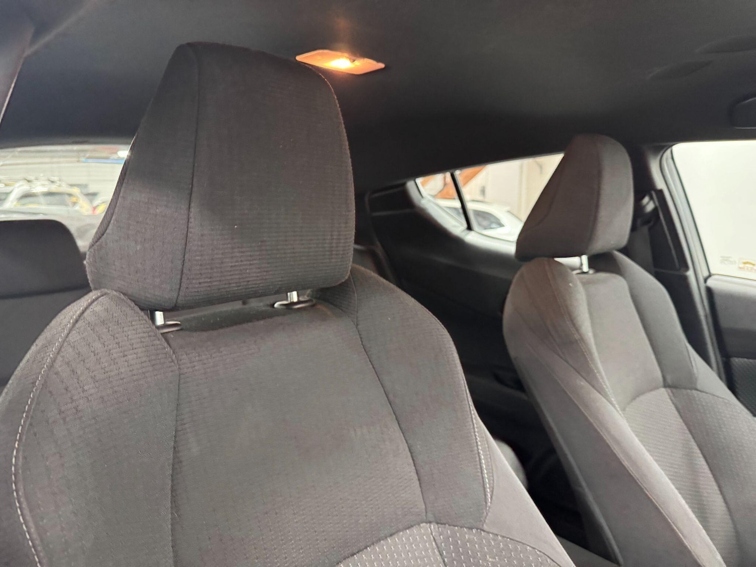 Used Toyota C-HR 2017 for sale - 78184423: Photo 27