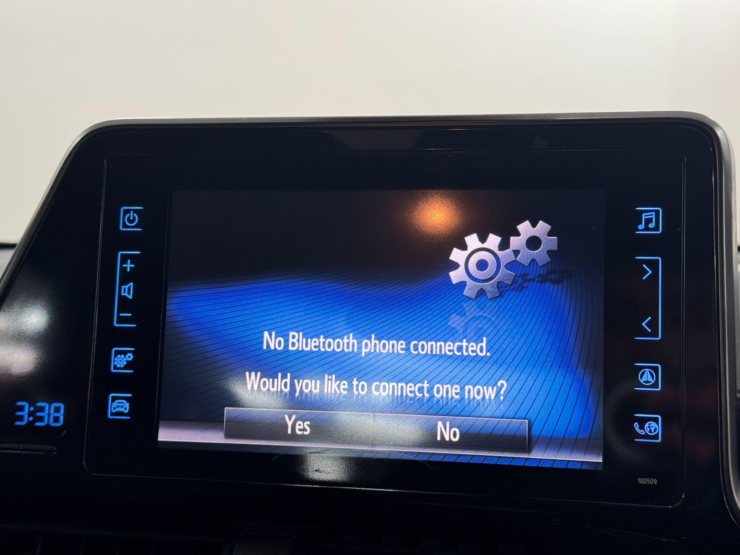 Used Toyota C-HR 2017 for sale - 78184423: Photo 31