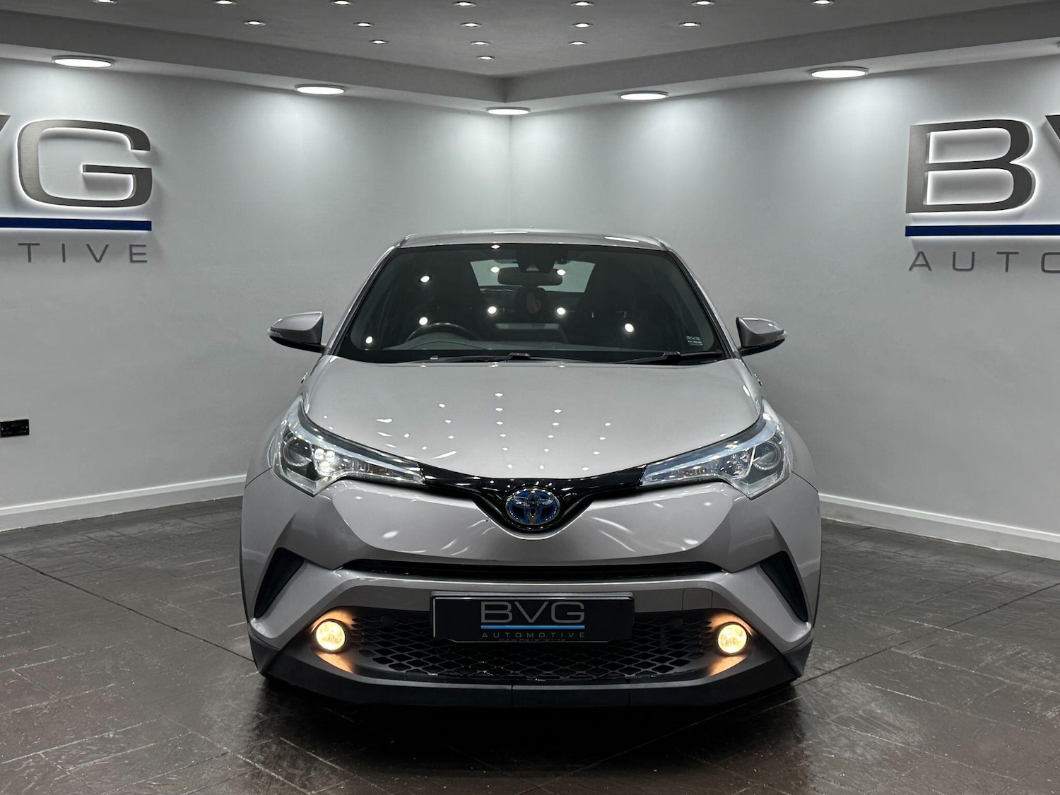 Used Toyota C-HR 2017 for sale - 78184423: Photo 4