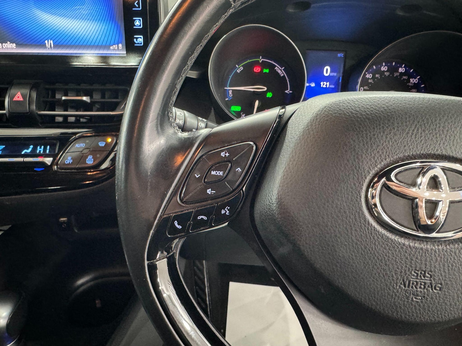 Used Toyota C-HR 2017 for sale - 78184423: Photo 40