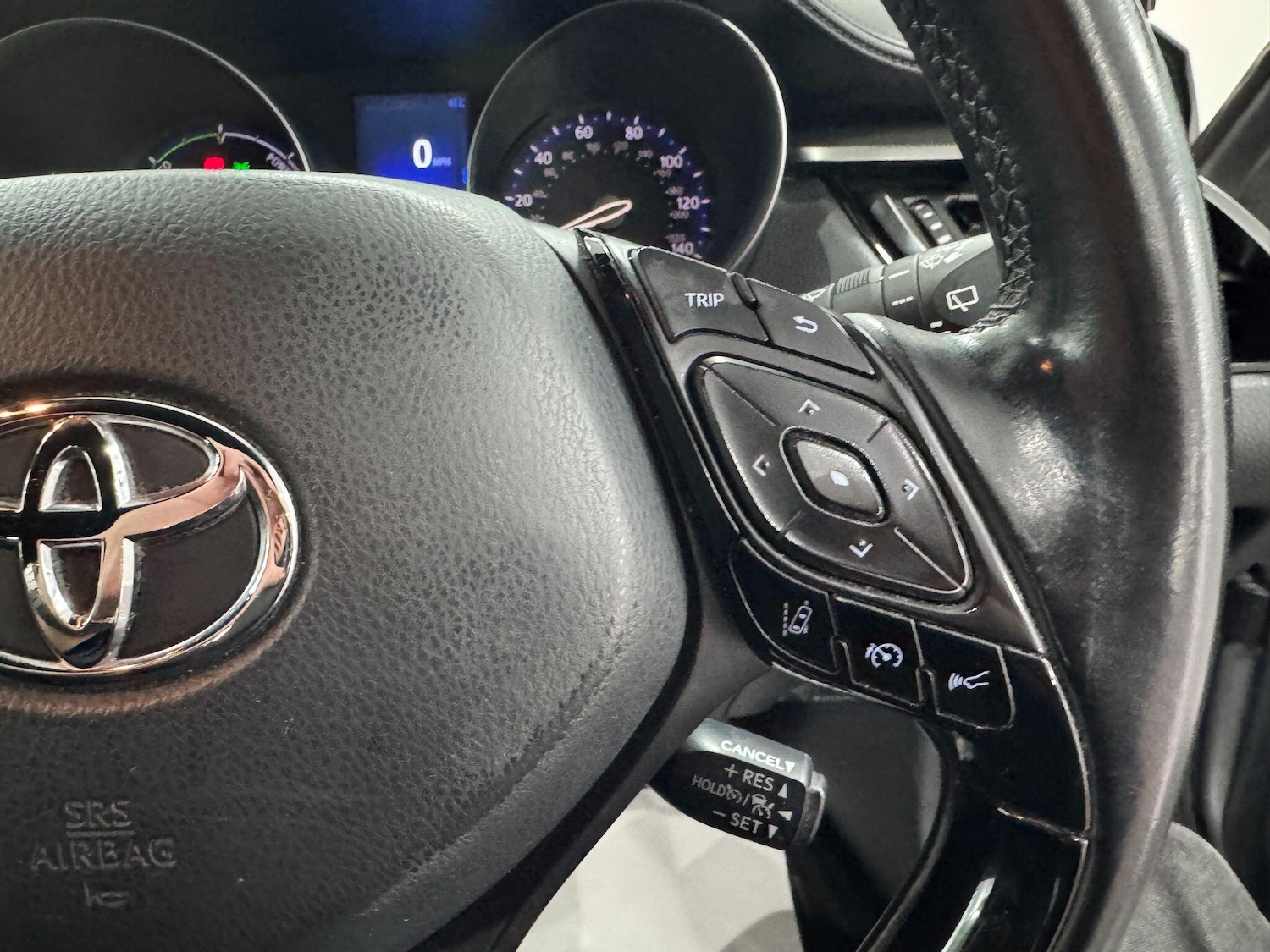 Used Toyota C-HR 2017 for sale - 78184423: Photo 41