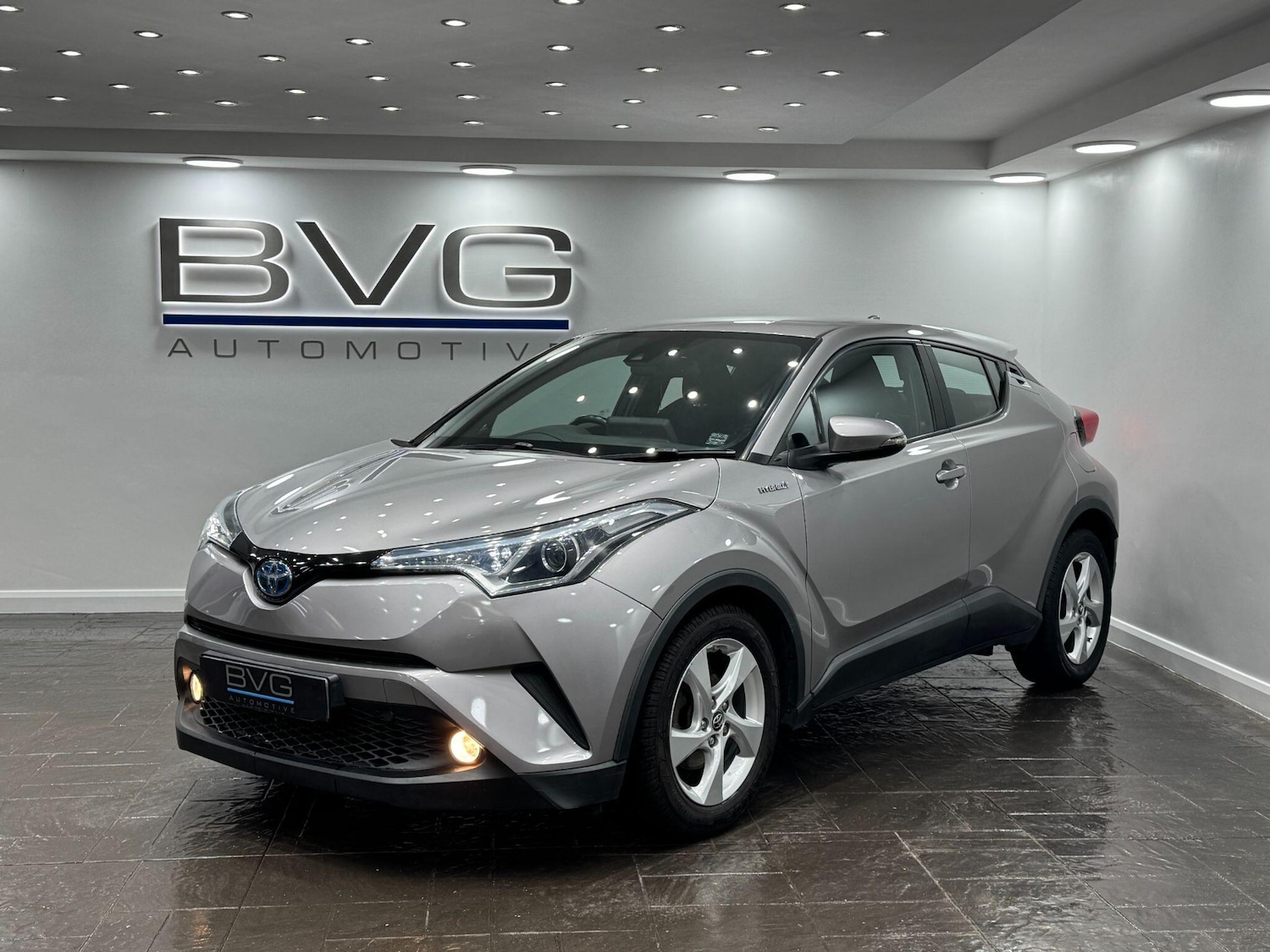 Used Toyota C-HR 2017 for sale - 78184423: Photo 5