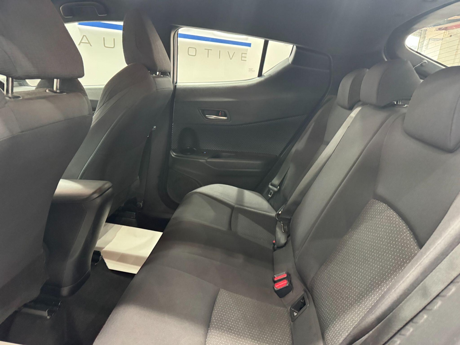 Used Toyota C-HR 2017 for sale - 78184423: Photo 51