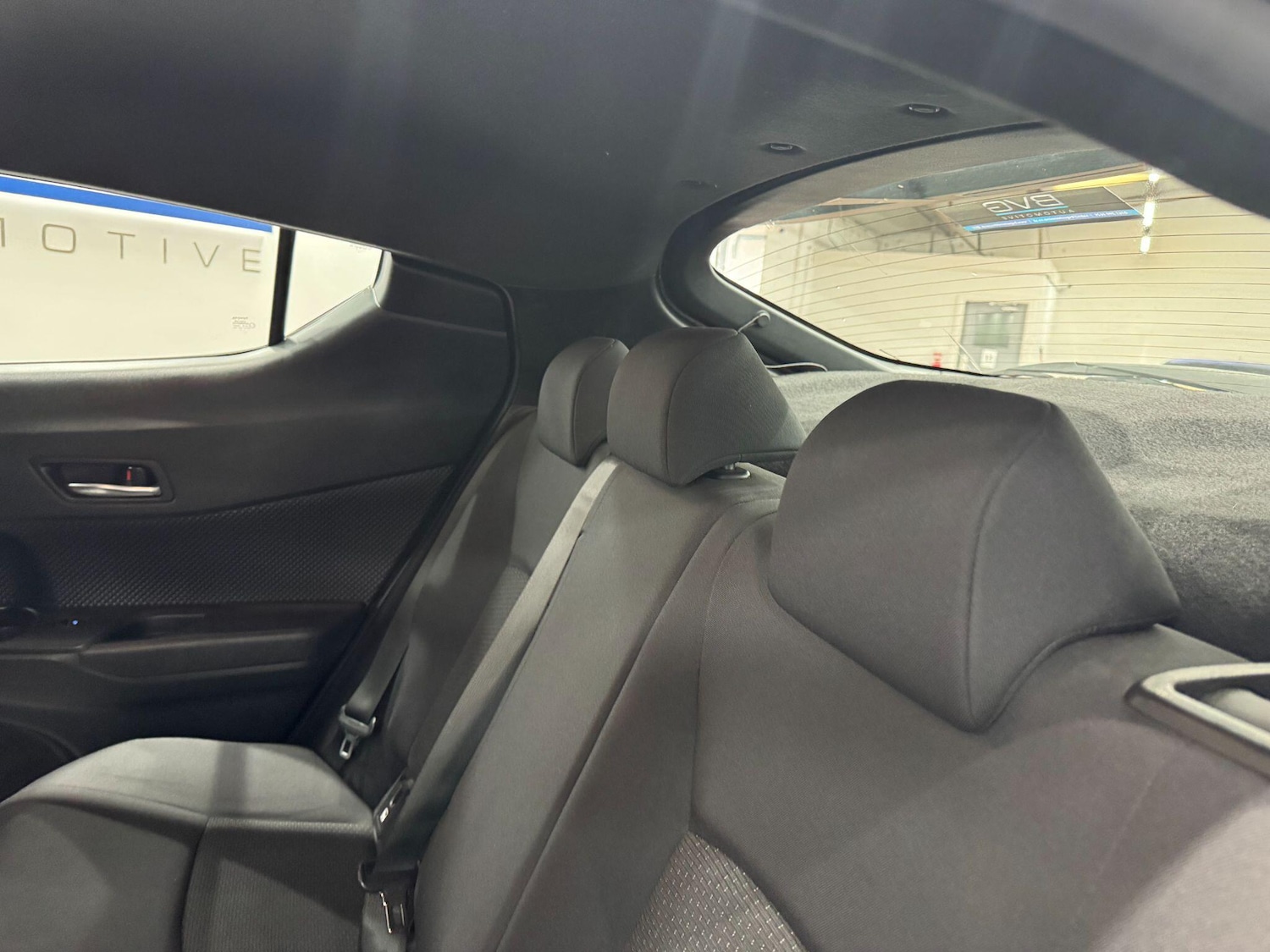 Used Toyota C-HR 2017 for sale - 78184423: Photo 52