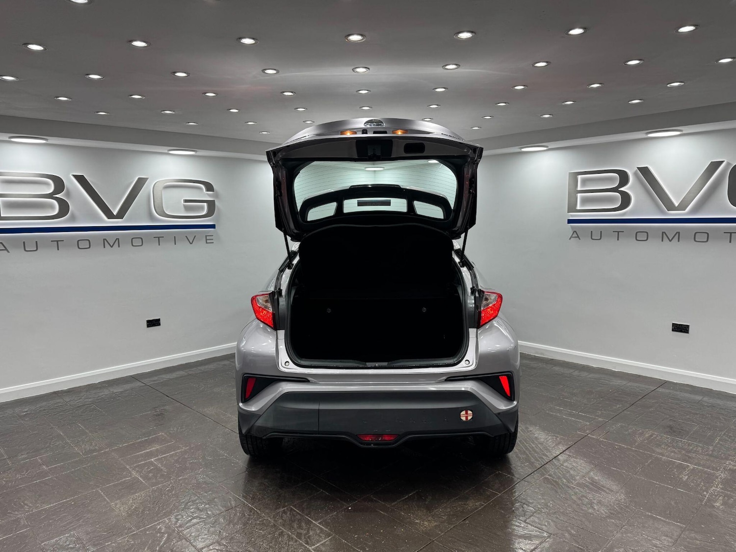 Used Toyota C-HR 2017 for sale - 78184423: Photo 59