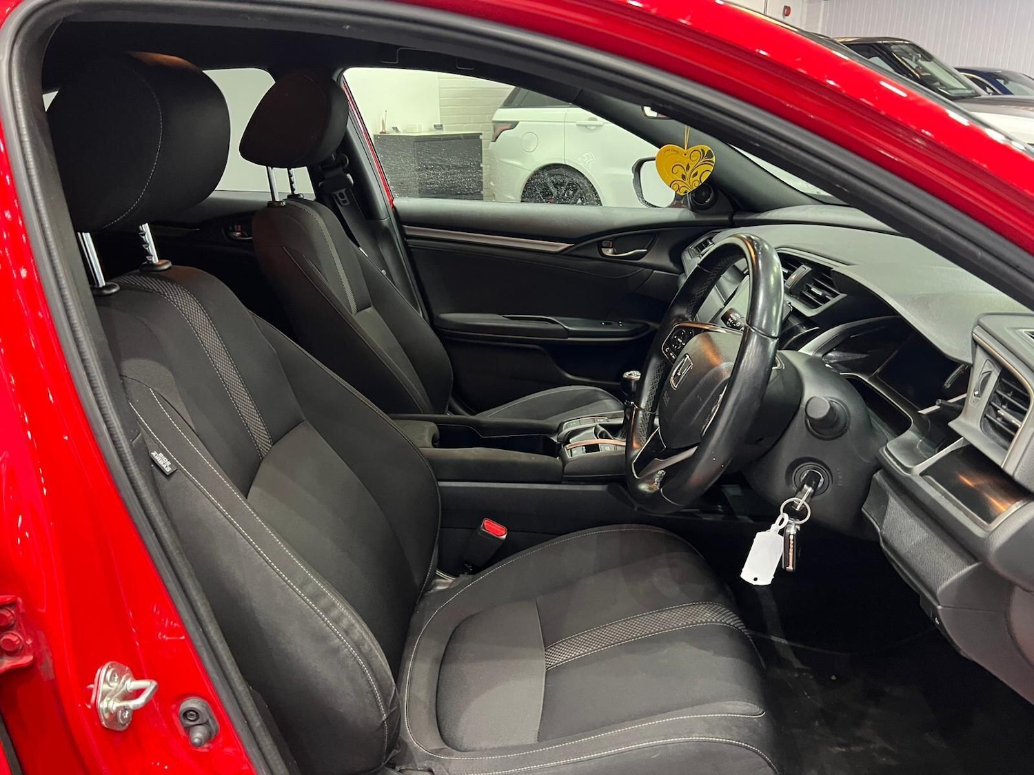 Used Honda Civic 2019 for sale - 77156176: Photo 3