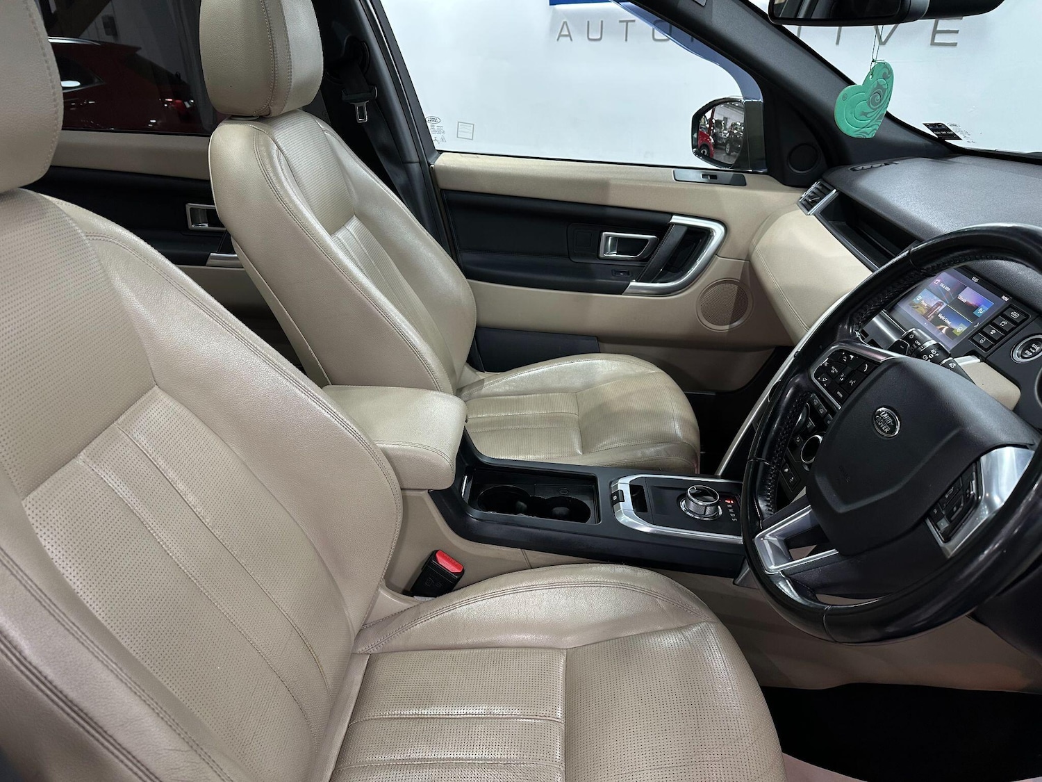 Used Land Rover Discovery Sport 2016 for sale - 76151661: Photo 27