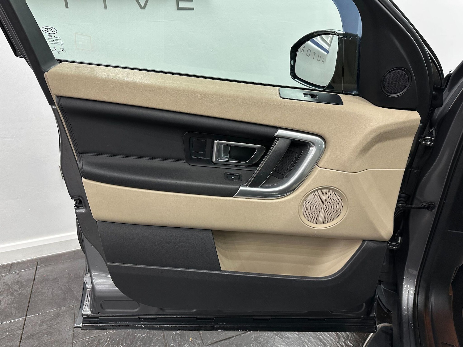 Used Land Rover Discovery Sport 2016 for sale - 76151661: Photo 49