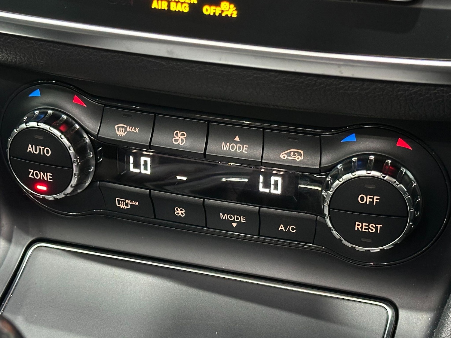 Used Mercedes-Benz GLA 2017 for sale - 76742903: Photo 35