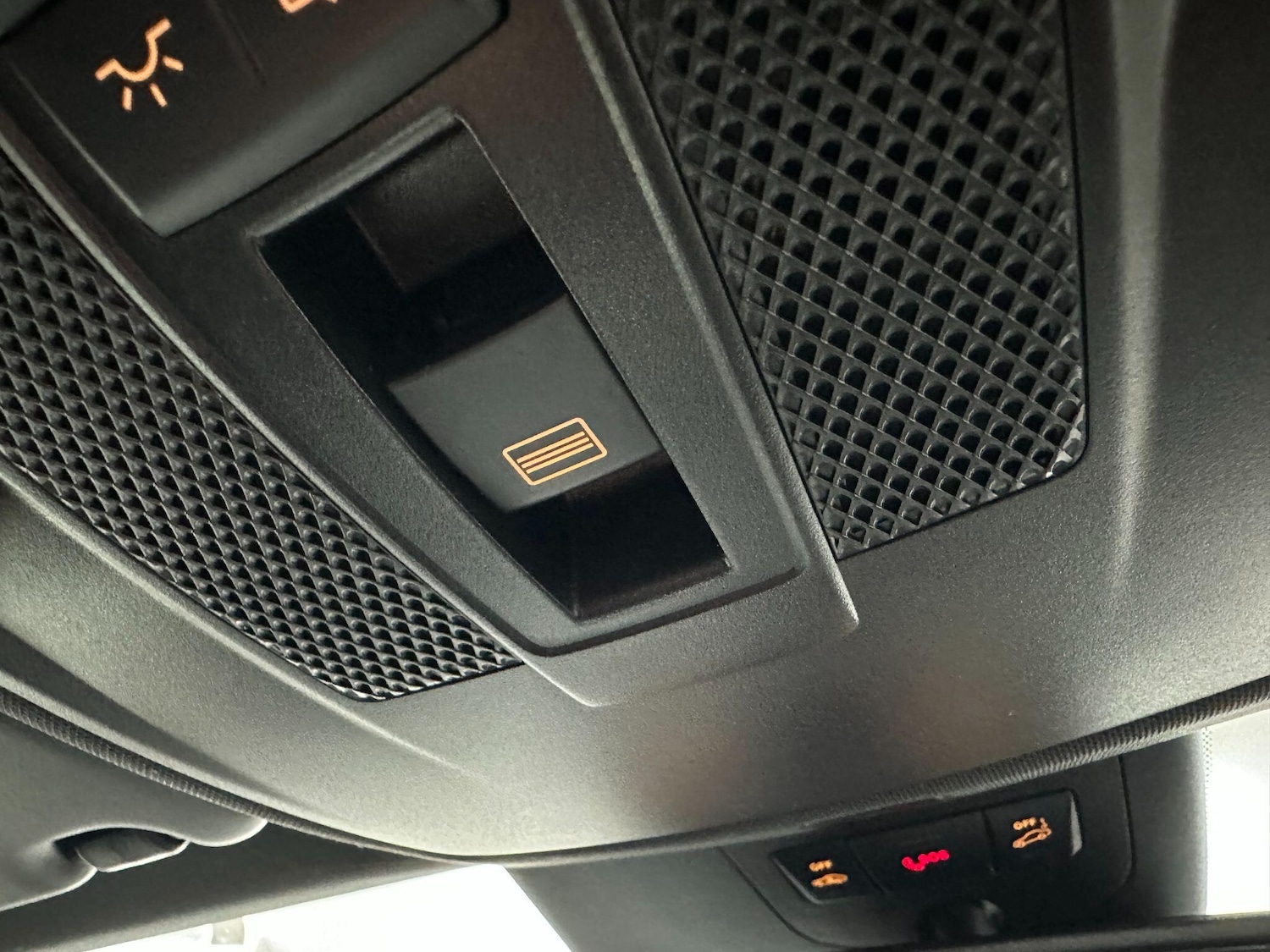 Used Mercedes-Benz GLA 2017 for sale - 76742903: Photo 38