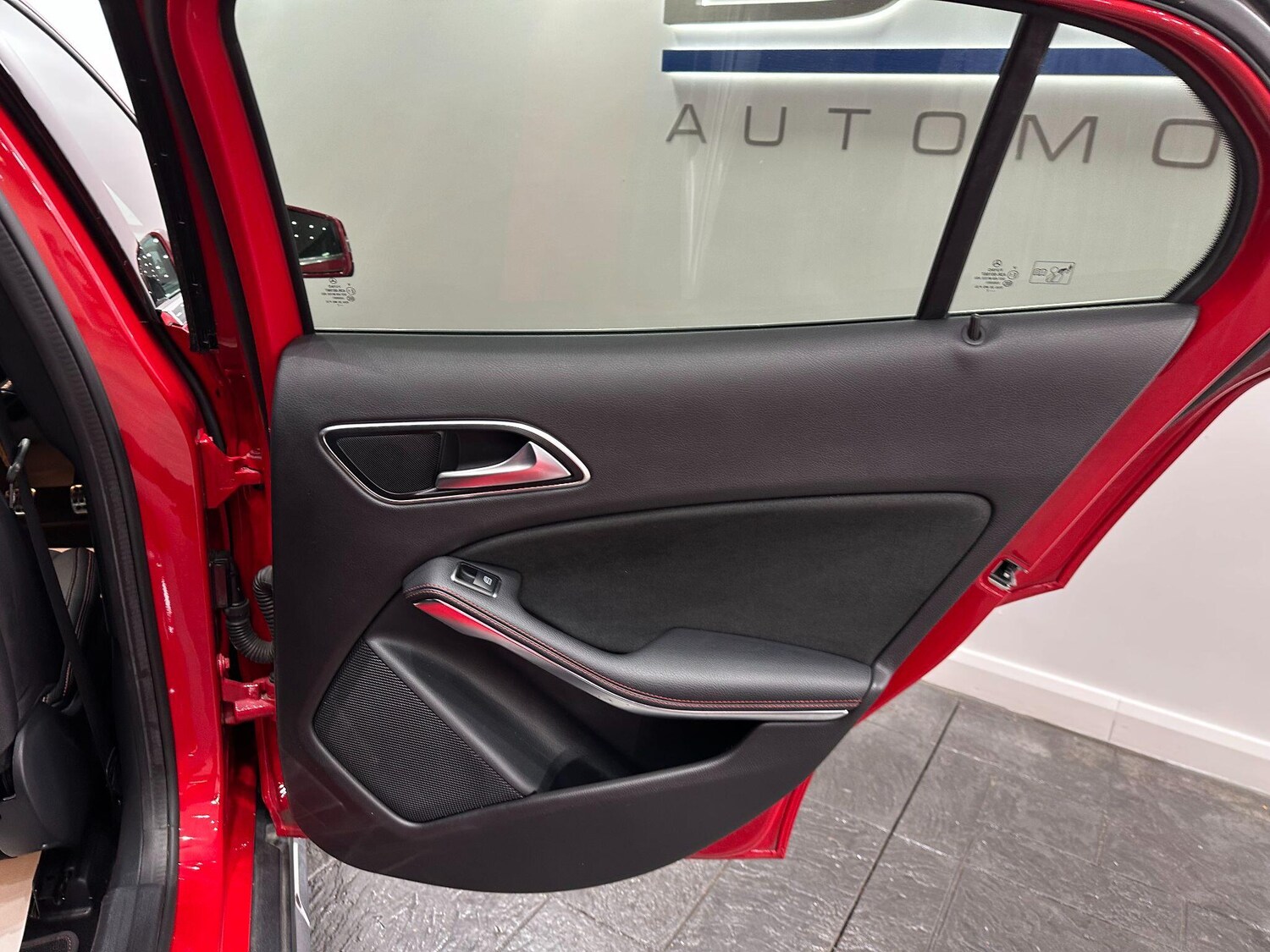 Used Mercedes-Benz GLA 2017 for sale - 76742903: Photo 44