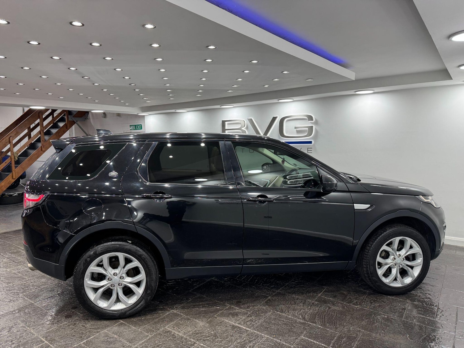 Used Land Rover Discovery Sport 2017 for sale - 77091656: Photo 10