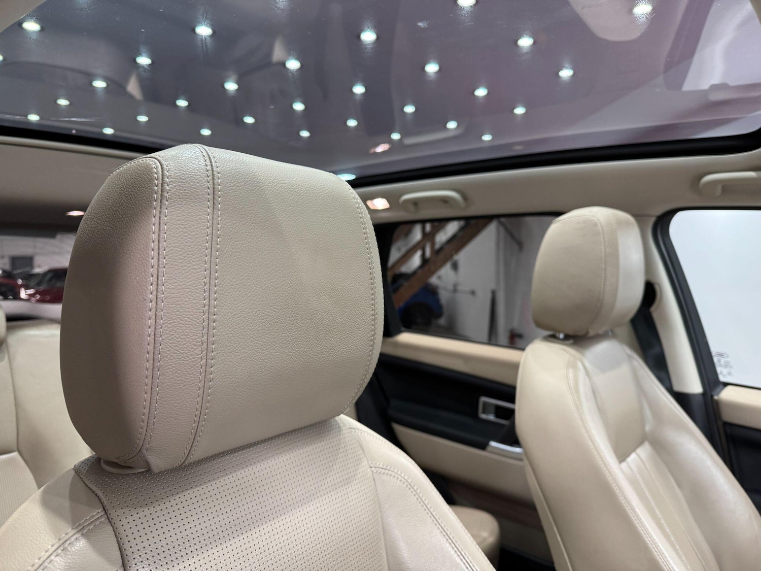 Used Land Rover Discovery Sport 2017 for sale - 77091656: Photo 25