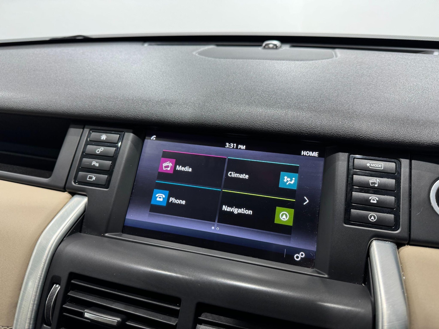 Used Land Rover Discovery Sport 2017 for sale - 77091656: Photo 29