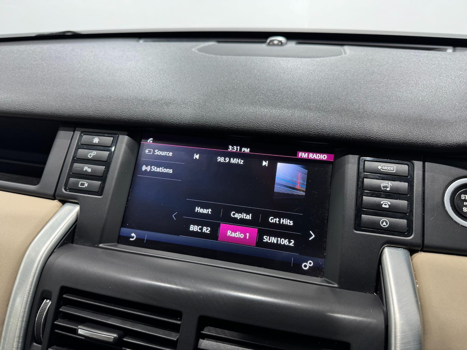 Used Land Rover Discovery Sport 2017 for sale - 77091656: Photo 31