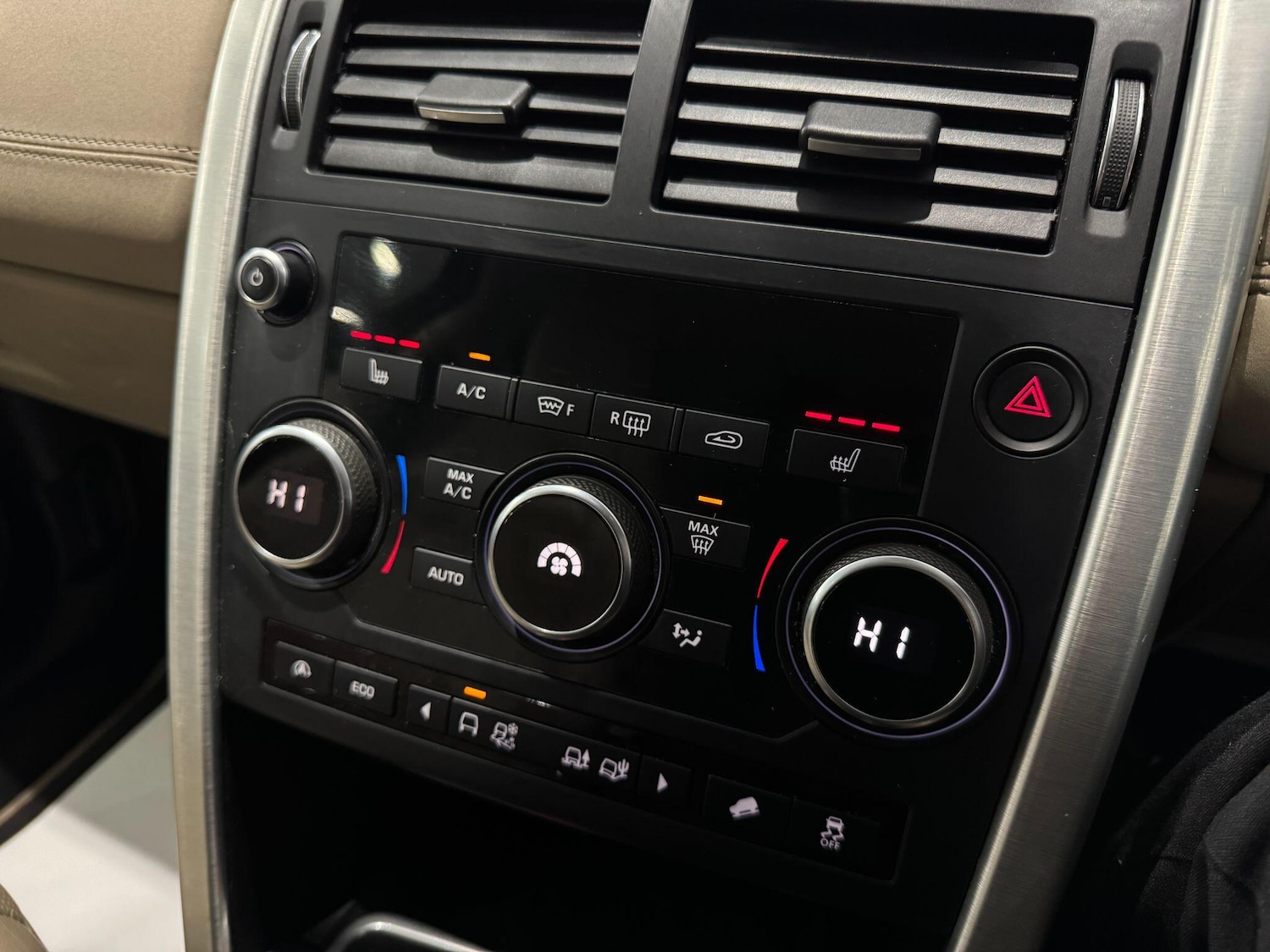 Used Land Rover Discovery Sport 2017 for sale - 77091656: Photo 37