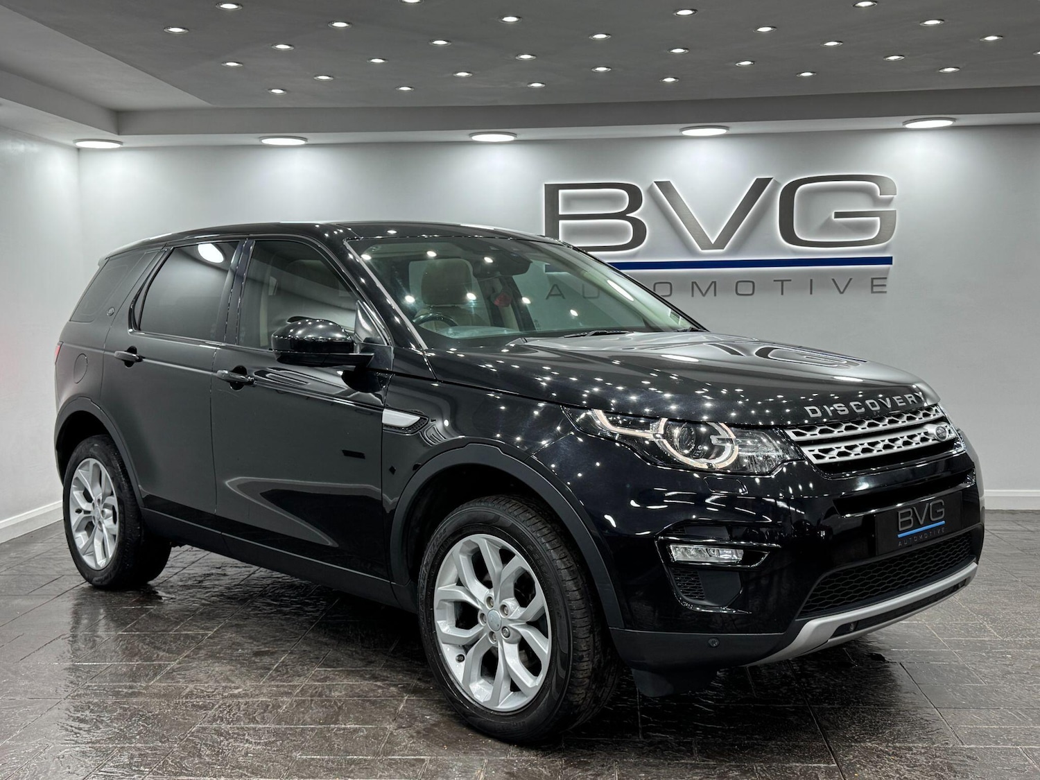 Used Land Rover Discovery Sport 2017 for sale - 77091656: Photo 4