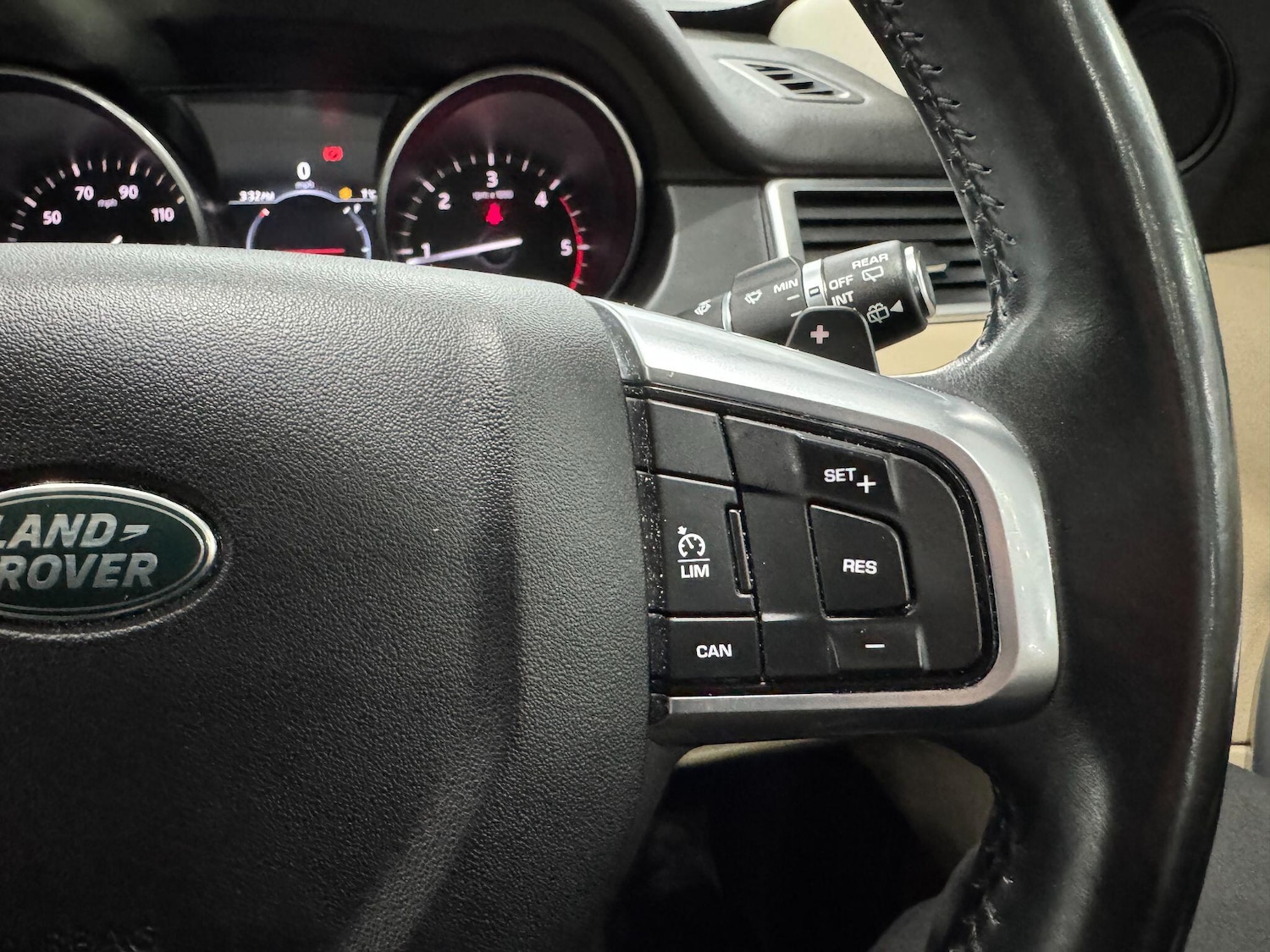 Used Land Rover Discovery Sport 2017 for sale - 77091656: Photo 41