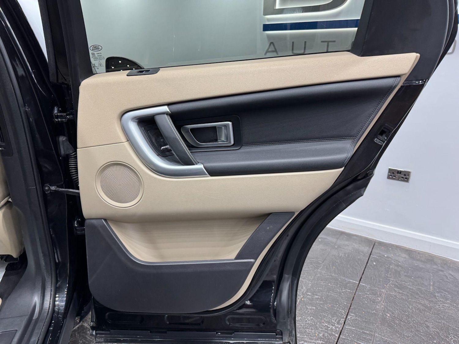 Used Land Rover Discovery Sport 2017 for sale - 77091656: Photo 54