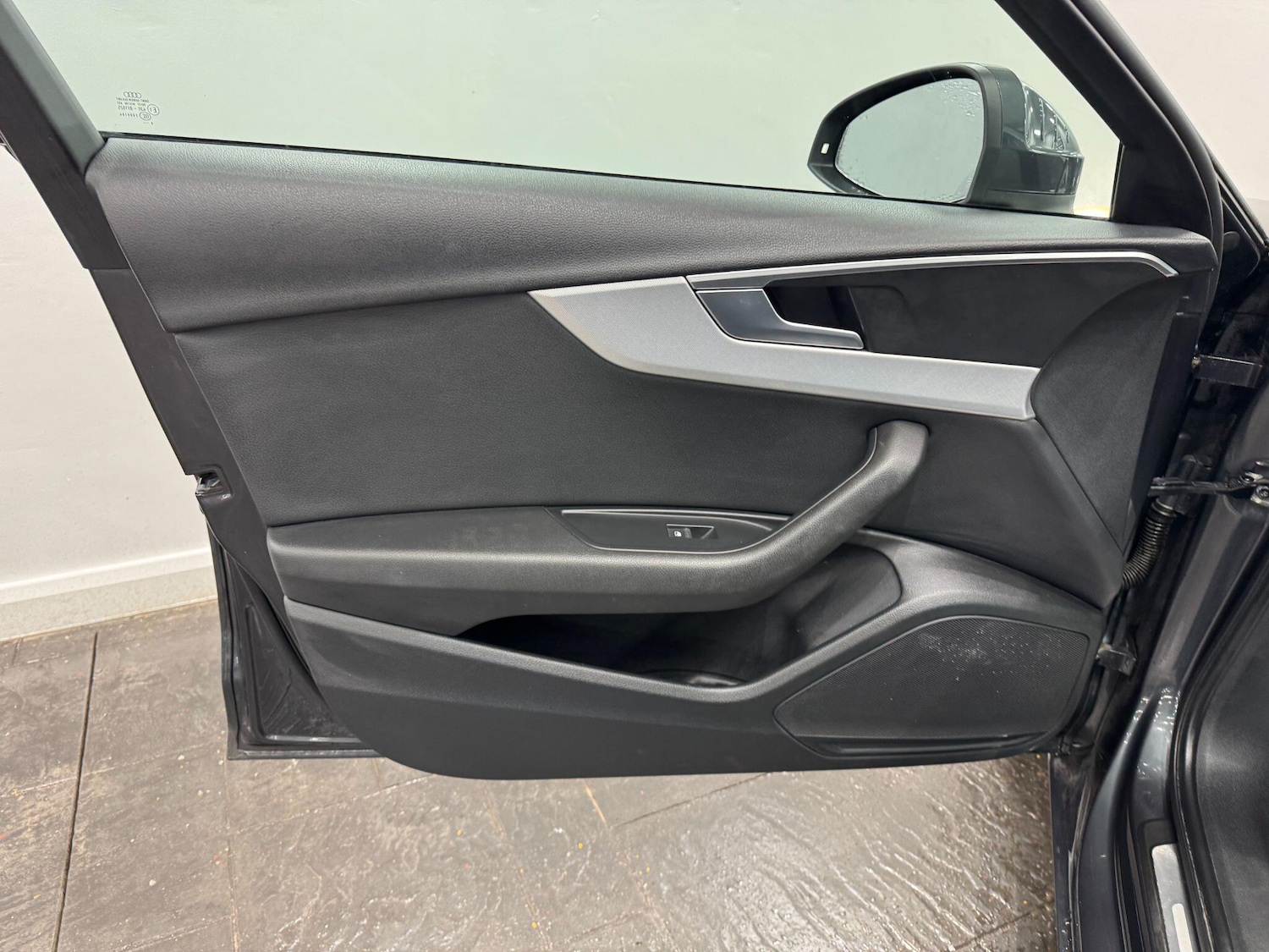 Used Audi A4 Avant for sale - 77768072: Photo 46