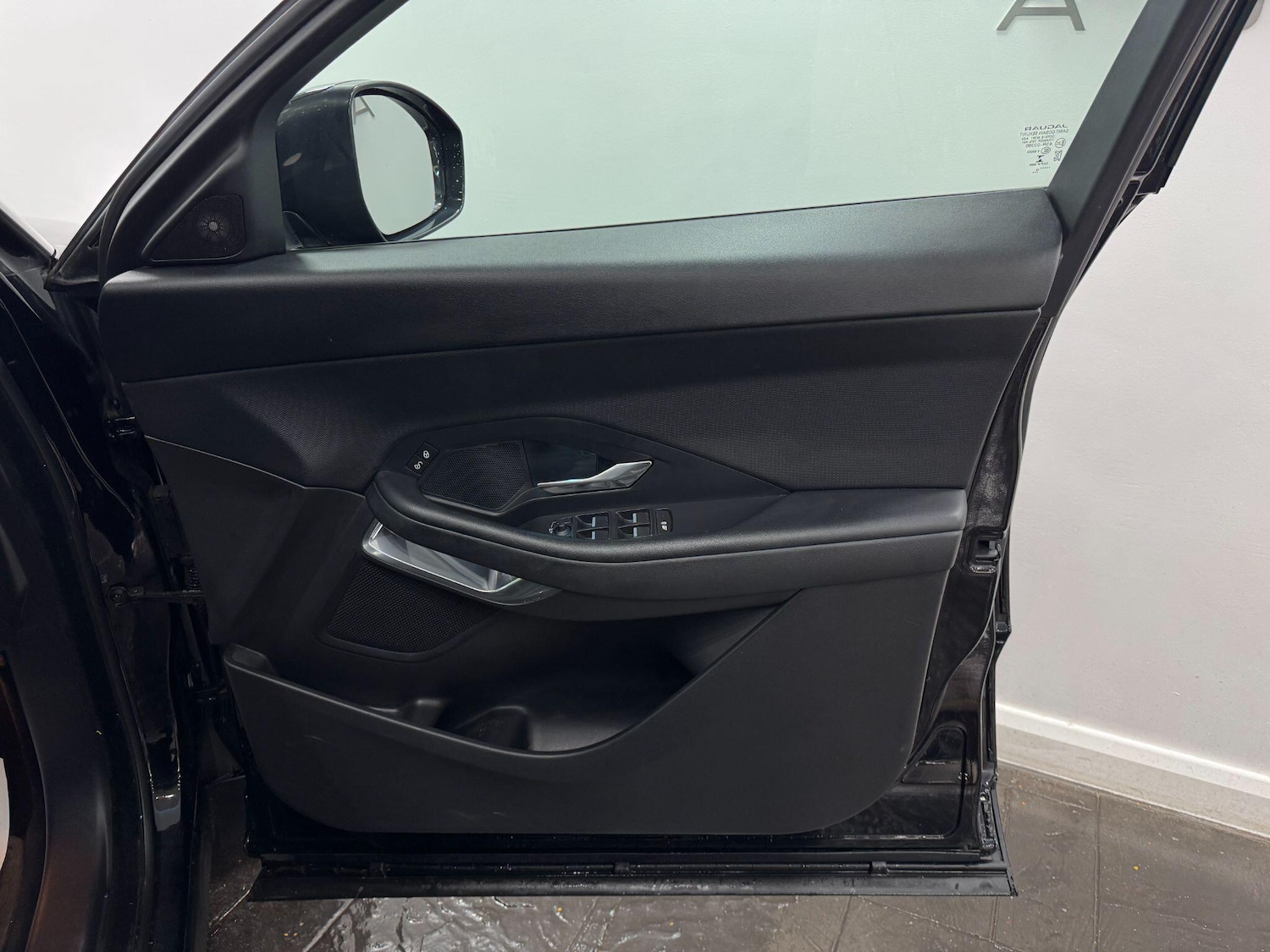 Used Jaguar E-Pace for sale - 77794285: Photo 26