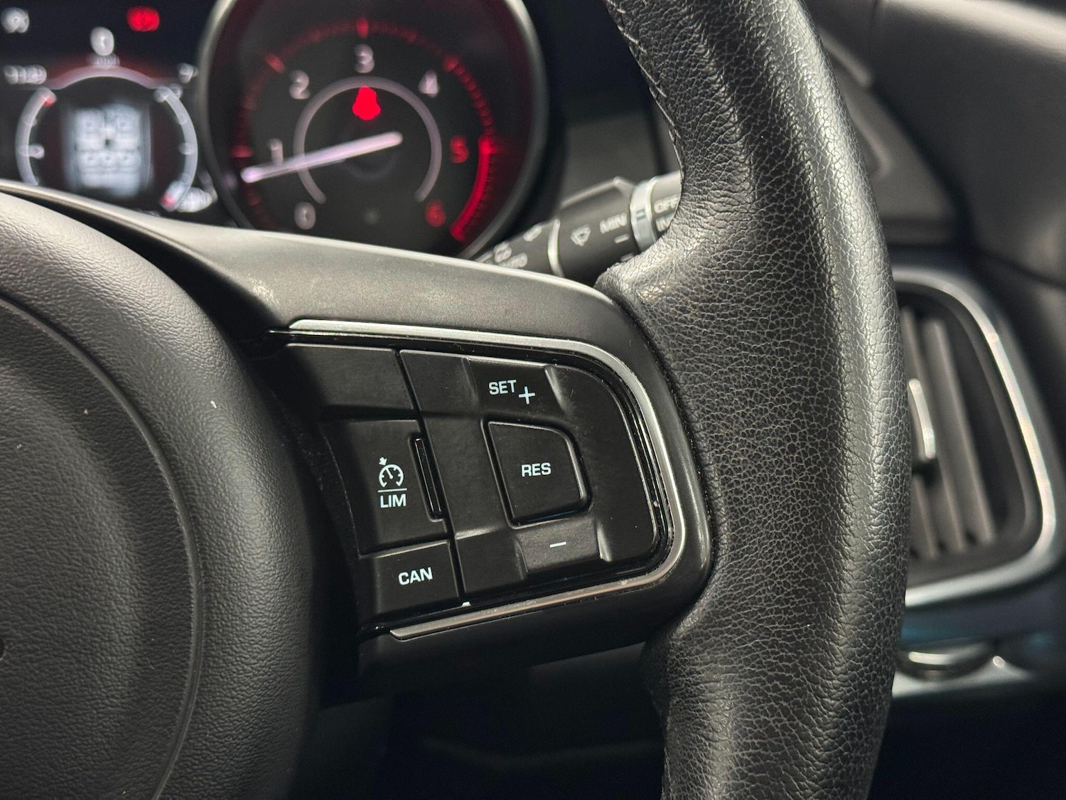 Used Jaguar E-Pace for sale - 77794285: Photo 44