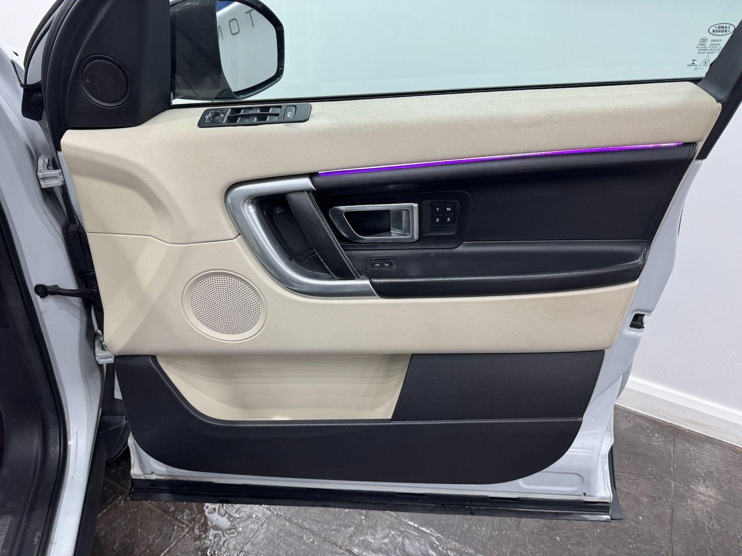 Used Land Rover Discovery Sport for sale - 77268123: Photo 25