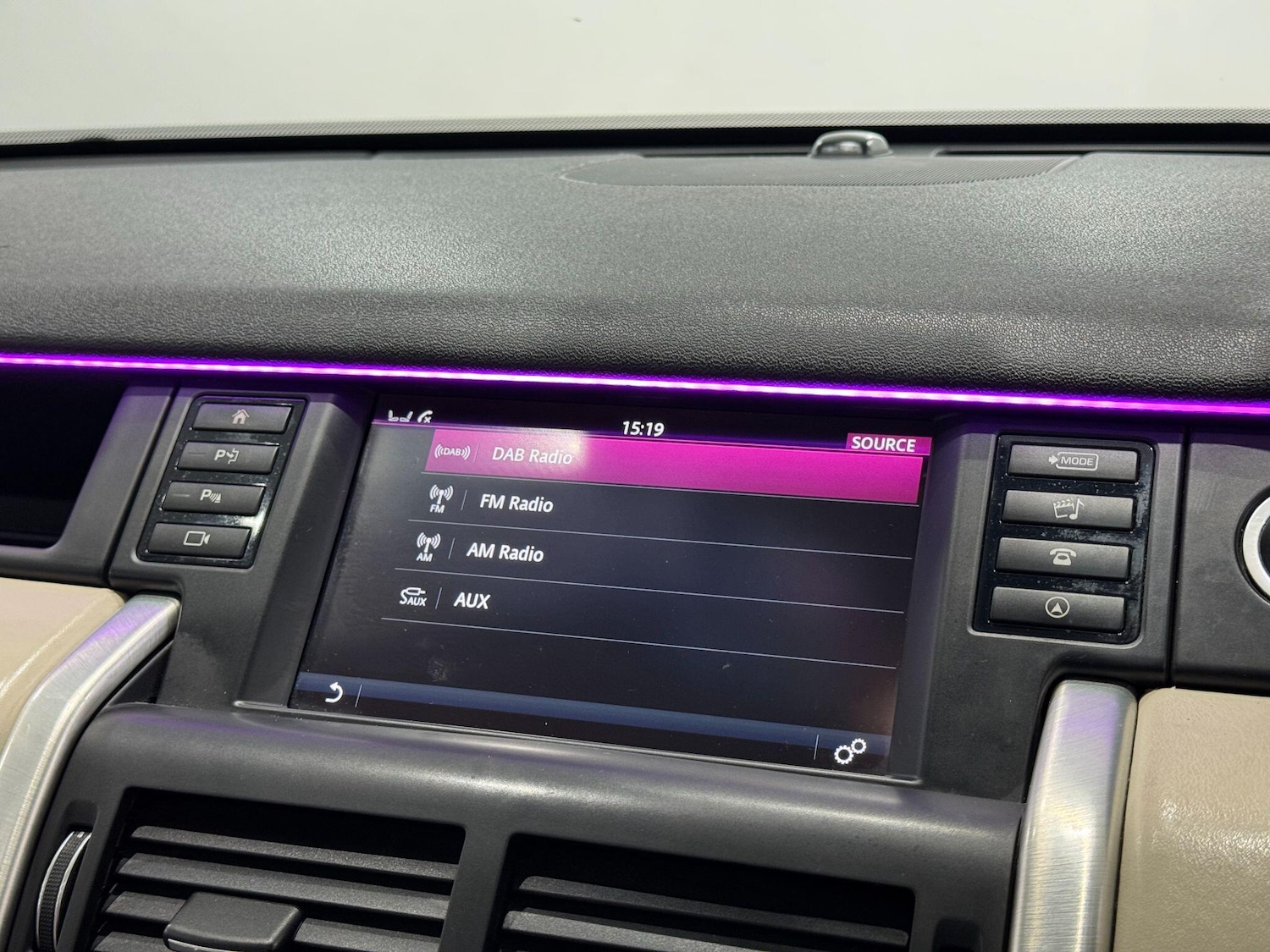 Used Land Rover Discovery Sport for sale - 77268123: Photo 32