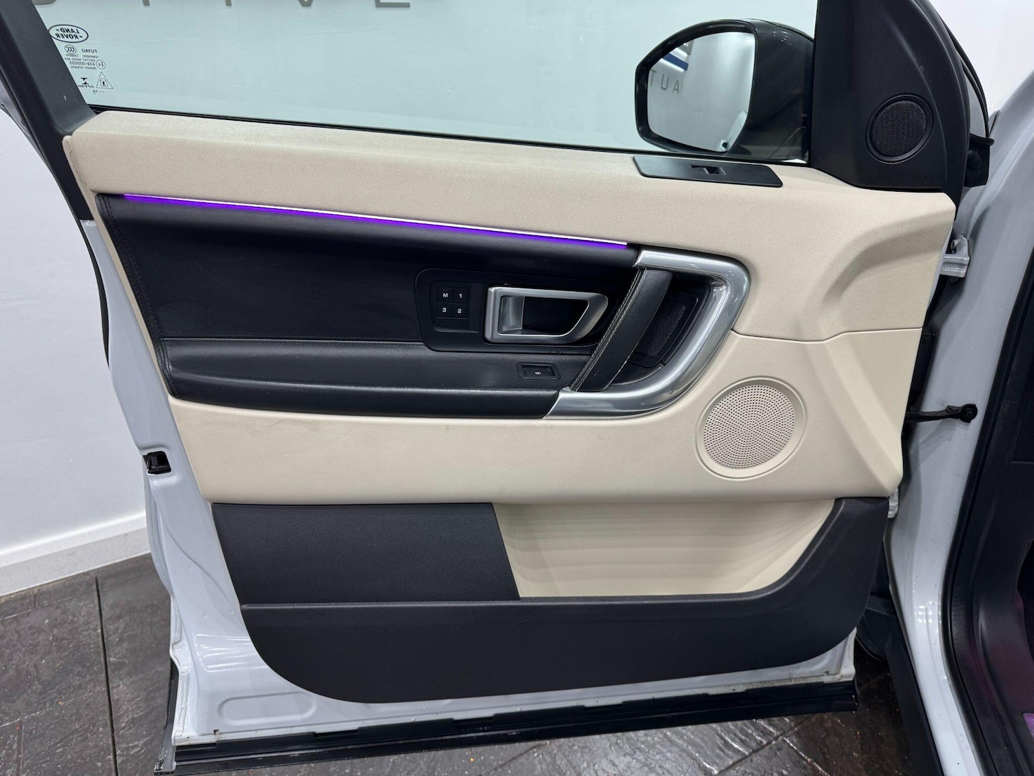 Used Land Rover Discovery Sport for sale - 77268123: Photo 42