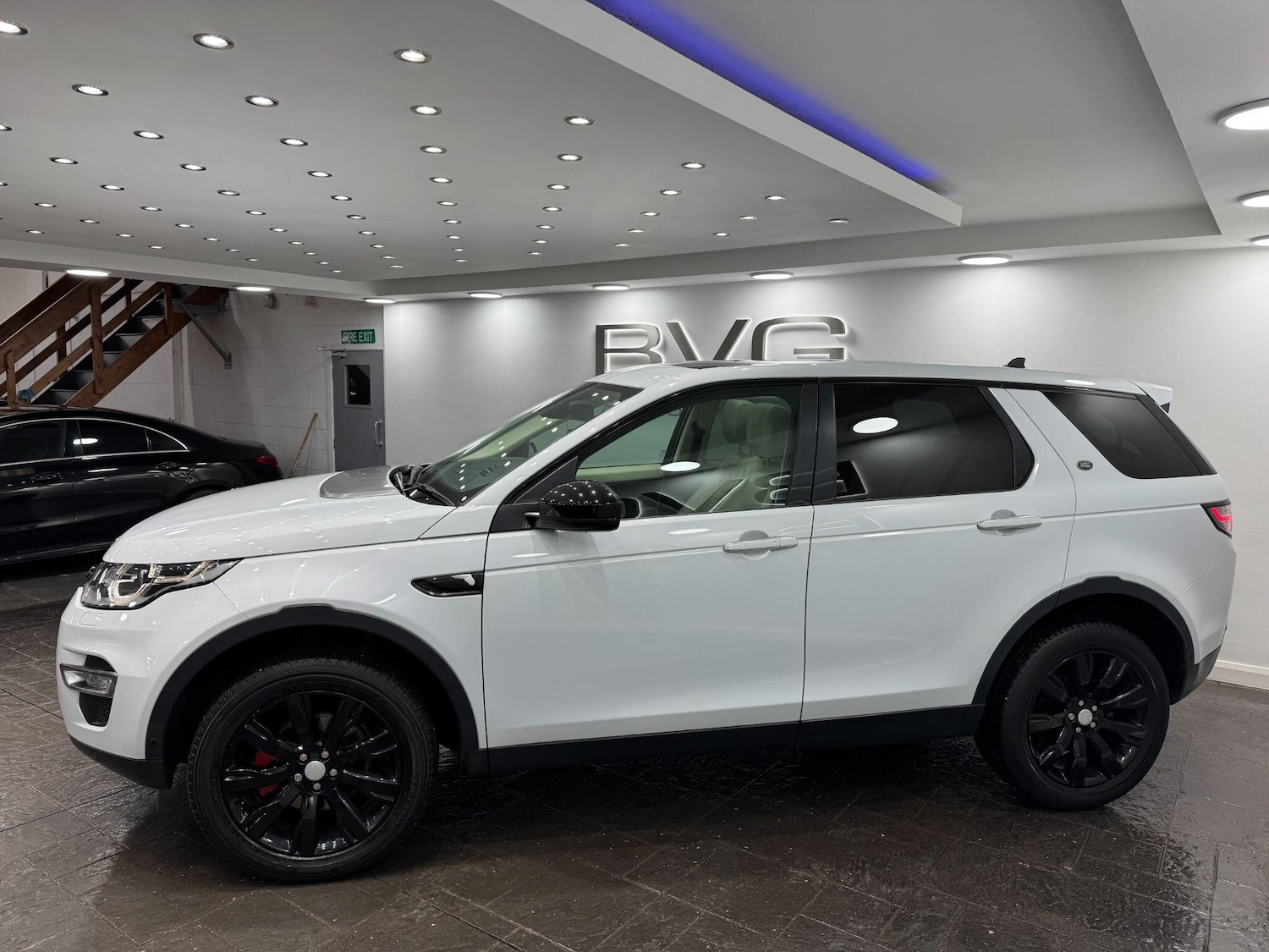 Used Land Rover Discovery Sport for sale - 77268123: Photo 6