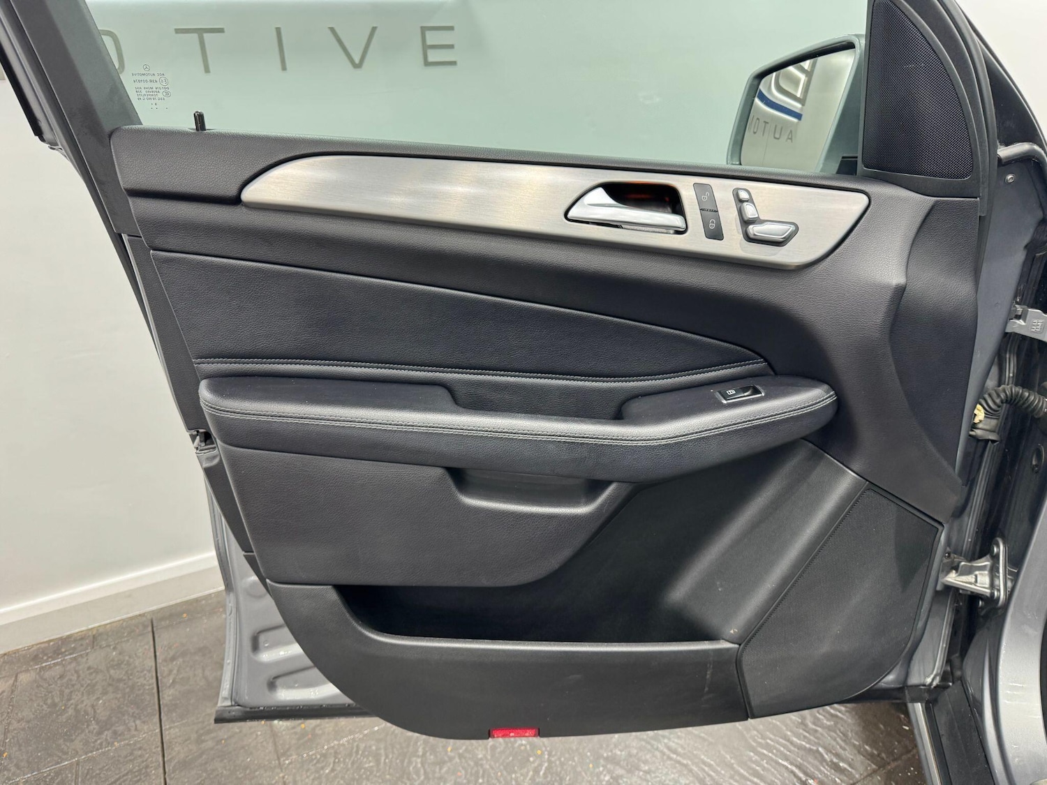 Used Mercedes-Benz GLE 2016 for sale - 77230198: Photo 47