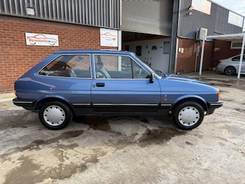 Used Ford Fiesta 1988 for sale - 76388283: Photo