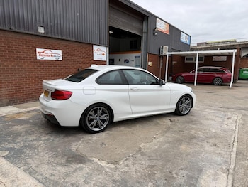 Used BMW 2 Series 2018 for sale - 77174470: Photo
