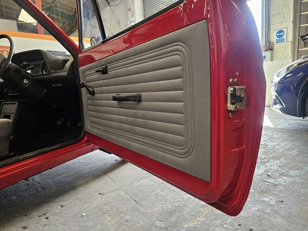Used Ford Fiesta 1983 for sale - 76032554: Photo 31