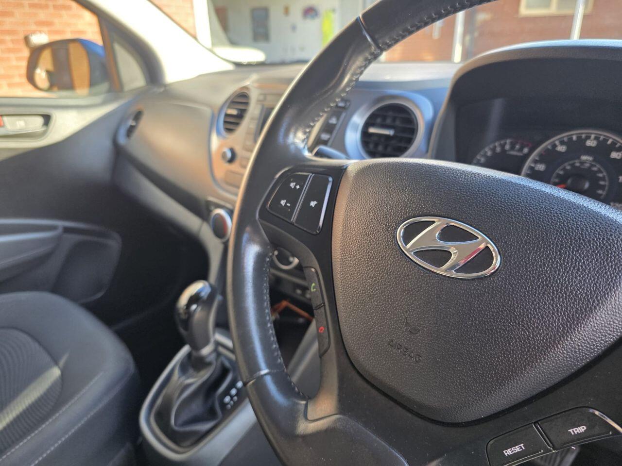 Used Hyundai i10 2019 for sale - 77883378: Photo 19