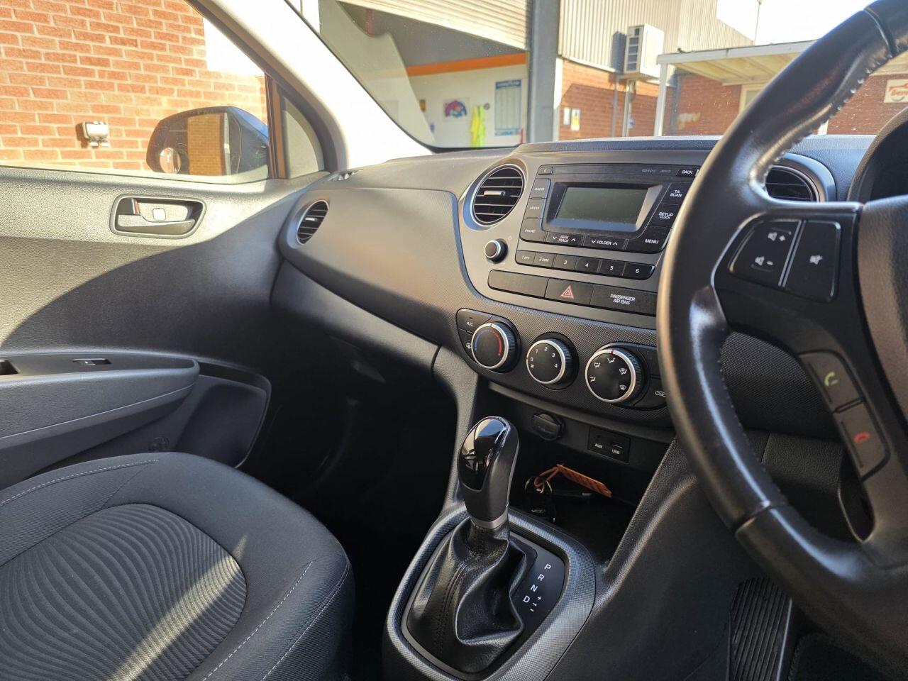 Used Hyundai i10 2019 for sale - 77883378: Photo 21