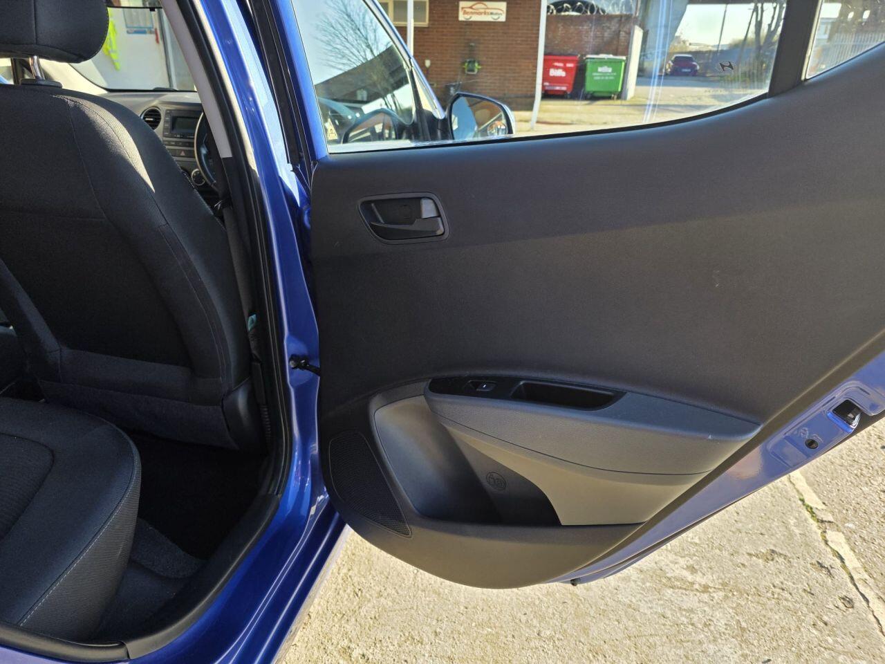 Used Hyundai i10 2019 for sale - 77883378: Photo 25