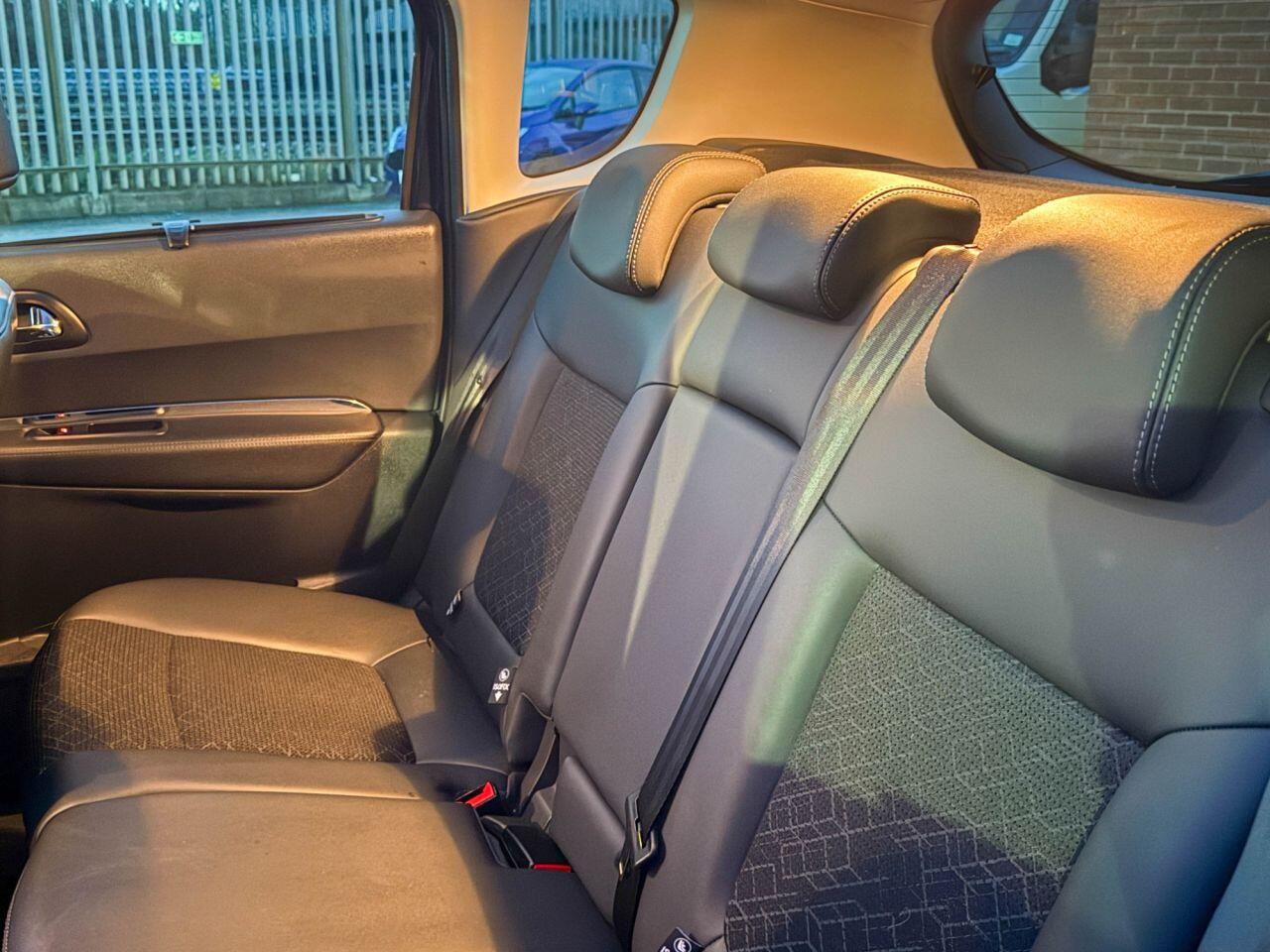 Used Peugeot 3008 2015 for sale - 76727860: Photo 30