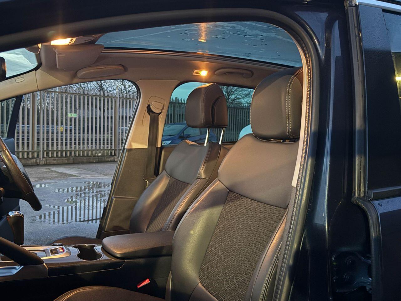 Used Peugeot 3008 2015 for sale - 76727860: Photo 34