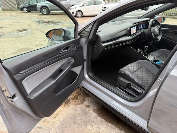 Used Volkswagen Golf 2023 for sale - 76259685: Photo 38