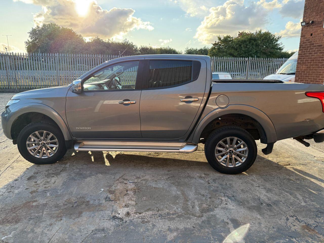 Used Mitsubishi L200 2018 for sale - 76349895: Photo 10