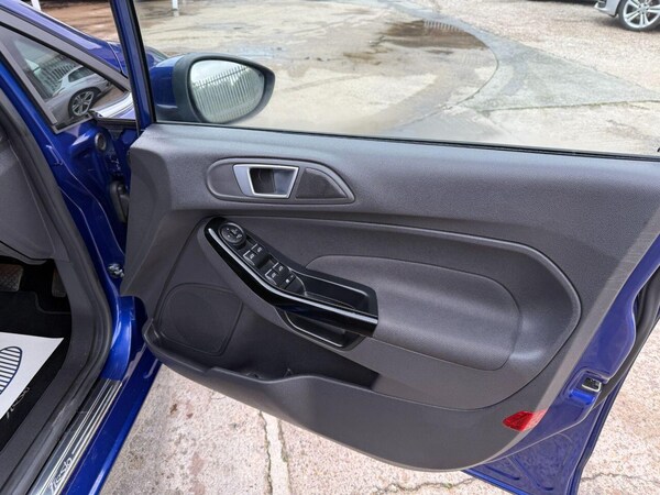 Used Ford Fiesta 2015 for sale - 76001114: Photo 12