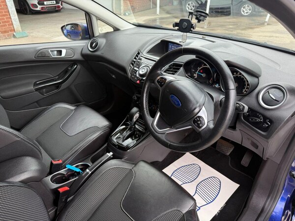 Used Ford Fiesta 2015 for sale - 76001114: Photo 13