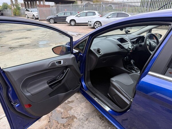 Used Ford Fiesta 2015 for sale - 76001114: Photo 24