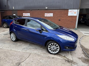 Used Ford Fiesta 2015 for sale - 76001114: Photo