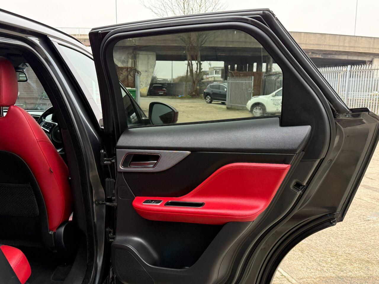 Used Jaguar F-Pace 2017 for sale - 77456036: Photo 26