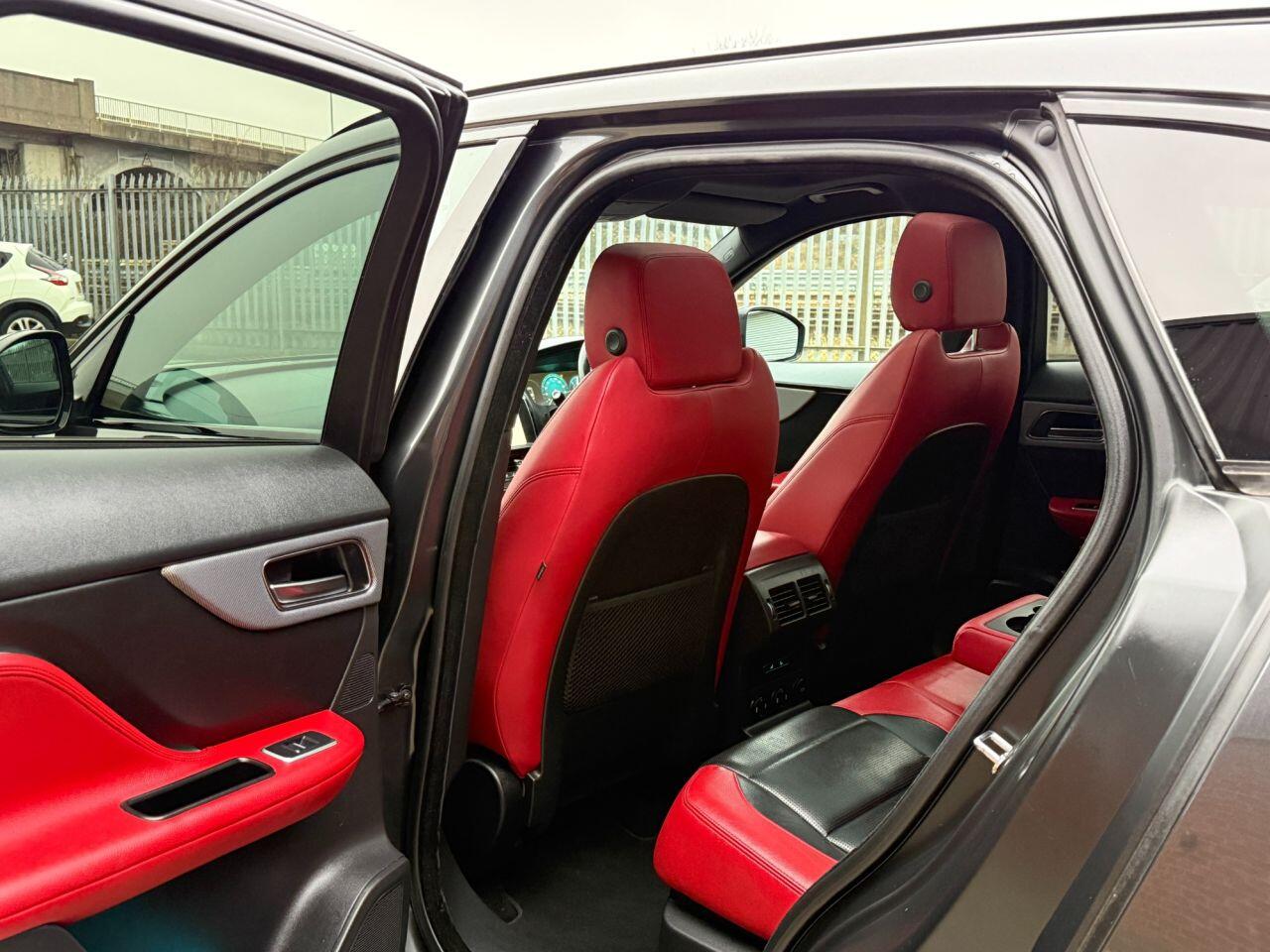 Used Jaguar F-Pace 2017 for sale - 77456036: Photo 32